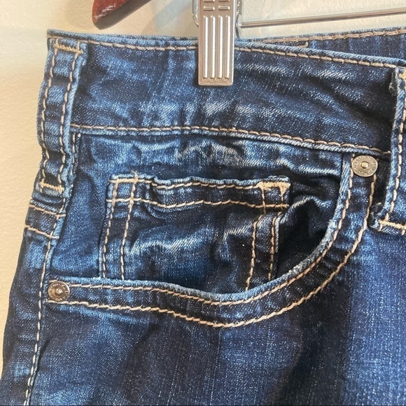 SILVER JEANS Sz 38  x 30 Hunter Relaxed Fit Mid Wash Jeans - Picture 4 of 12